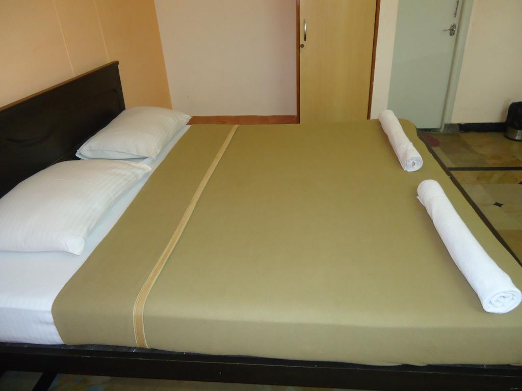 Sri Sai Comforts Hotel Bangalore Cameră foto